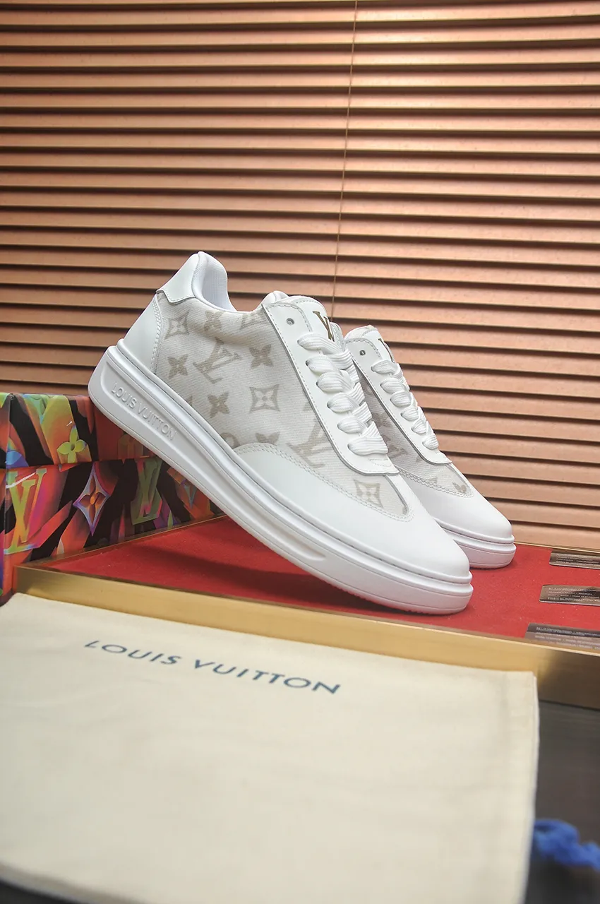 Men's shoes 💰540💶[LOUIS VUITTON] Original order price (water-dyed cowhide lining) new model 🍀LV Louis Vuitton * - top version of LV classic trendy shoes! Made of imported original cowhide, water-dyed cowhide lining, and original wear-resistant rubber outsole! High quality products! Code number 38-45 (45 is custom-made and cannot be returned or exchanged)
